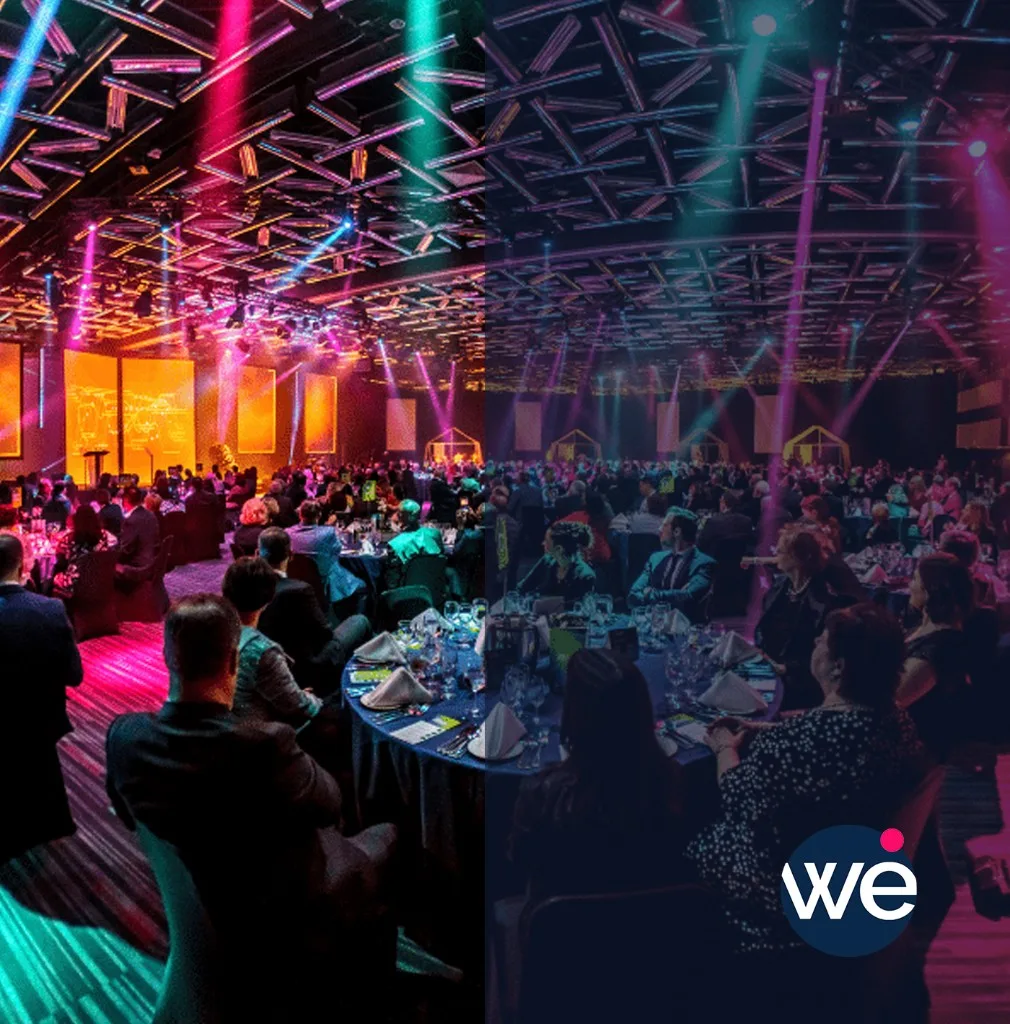 Structure et éclairage immersif pour dîner de gala