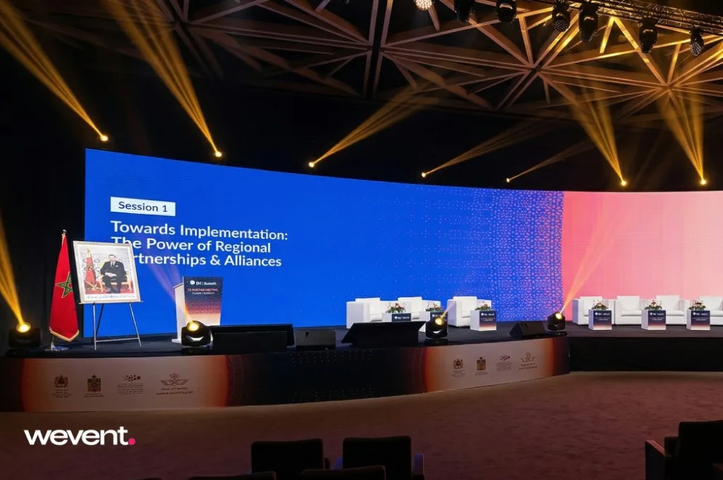 Écran LED courbe pour le Huawei Morocco 5G Summit - location écran LED événement
