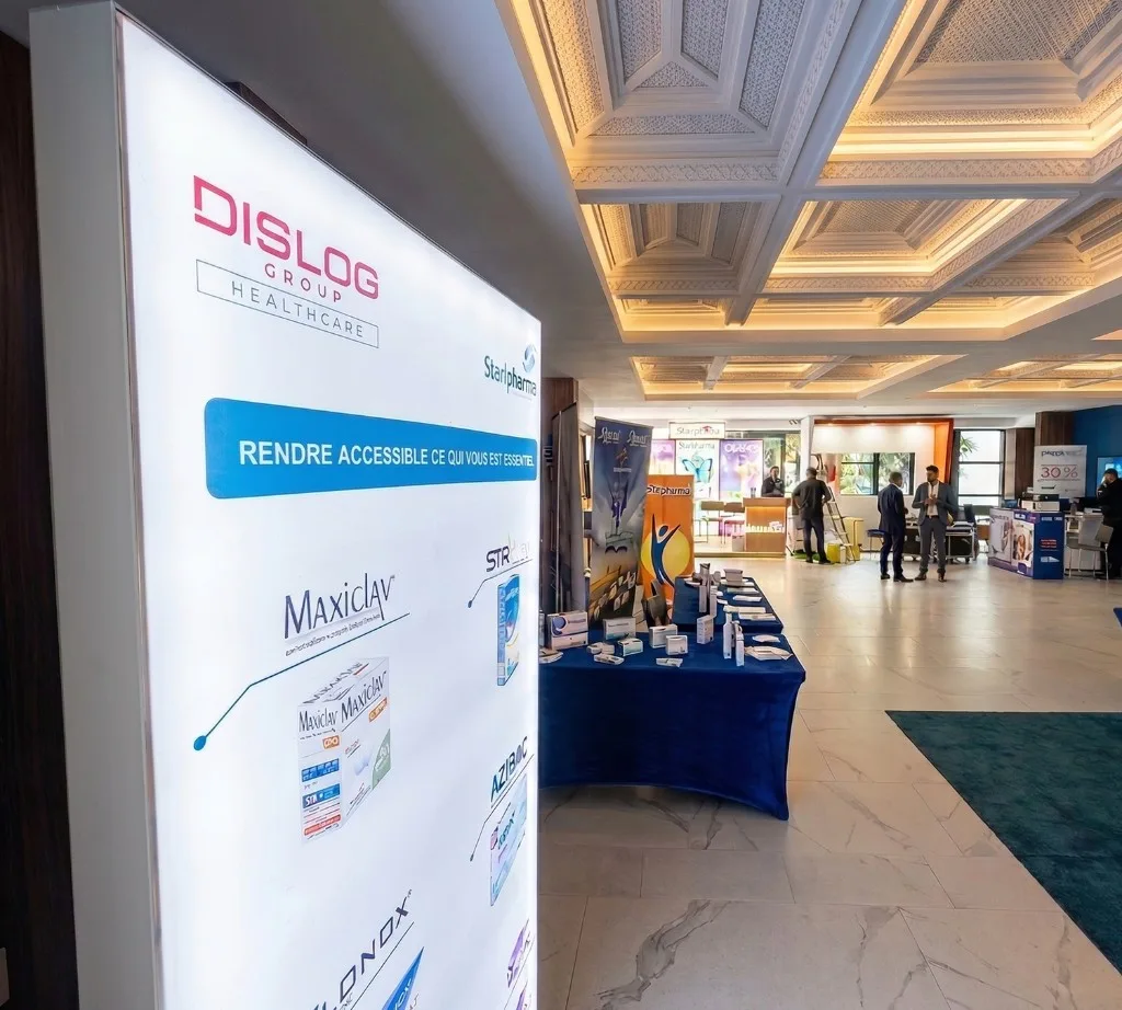 Espace d'exposition Dislog Group Healthcare au congrès de médecine à Tanger